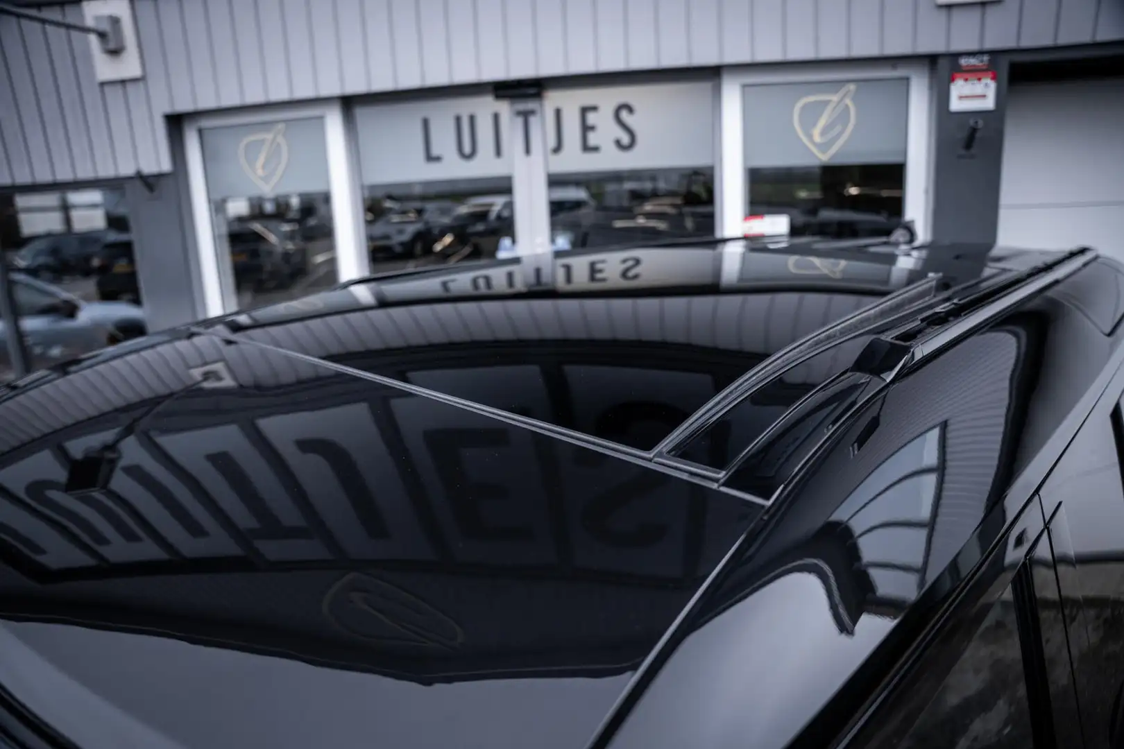 Land Rover Defender 110 2.0 P400e 110 X-Dynamic HSE Vol-opties I Org.N Schwarz - 2