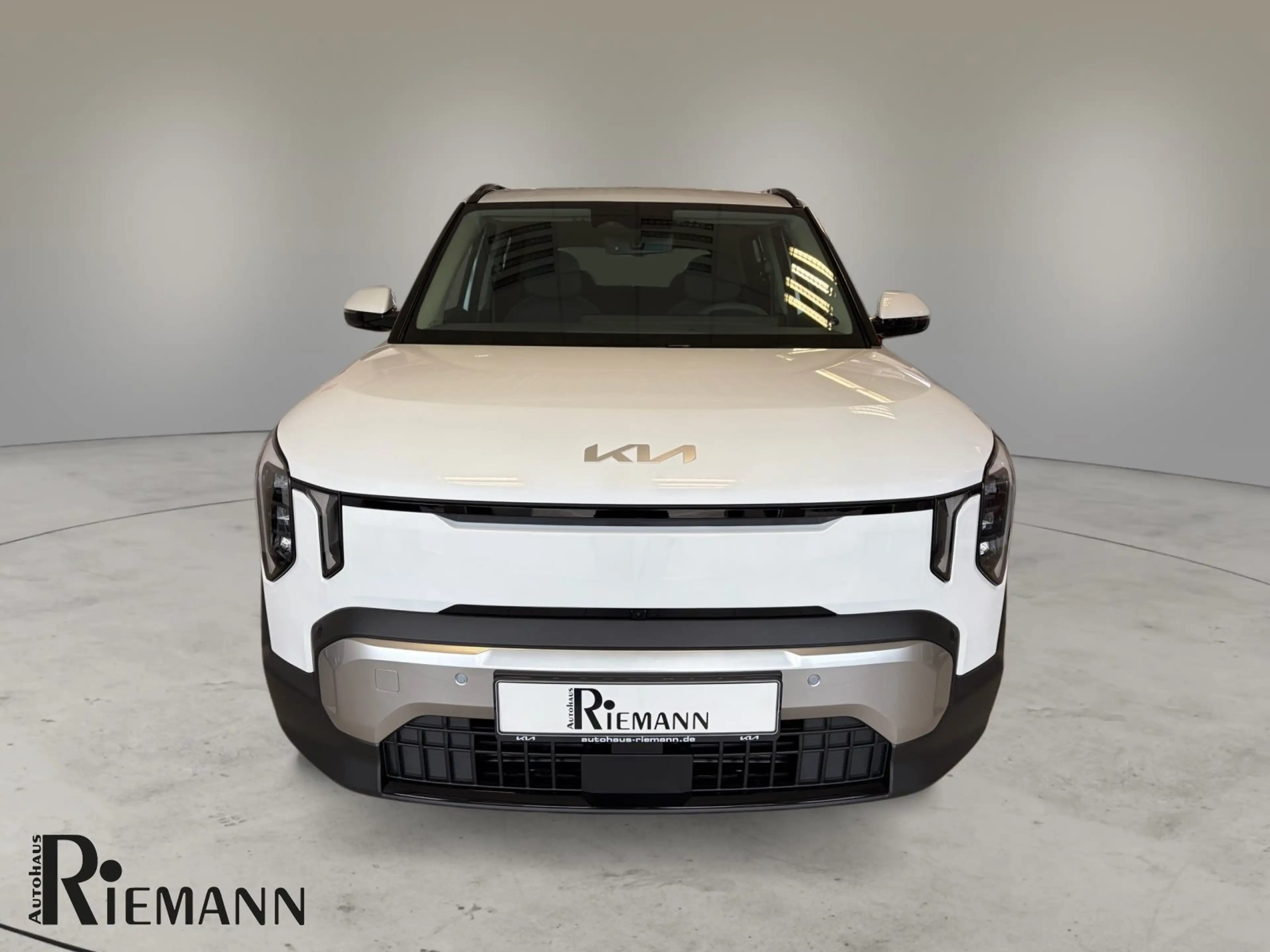 Kia EV2 42,2-kWh Earth + Winter-Connect-Paket — photo 3