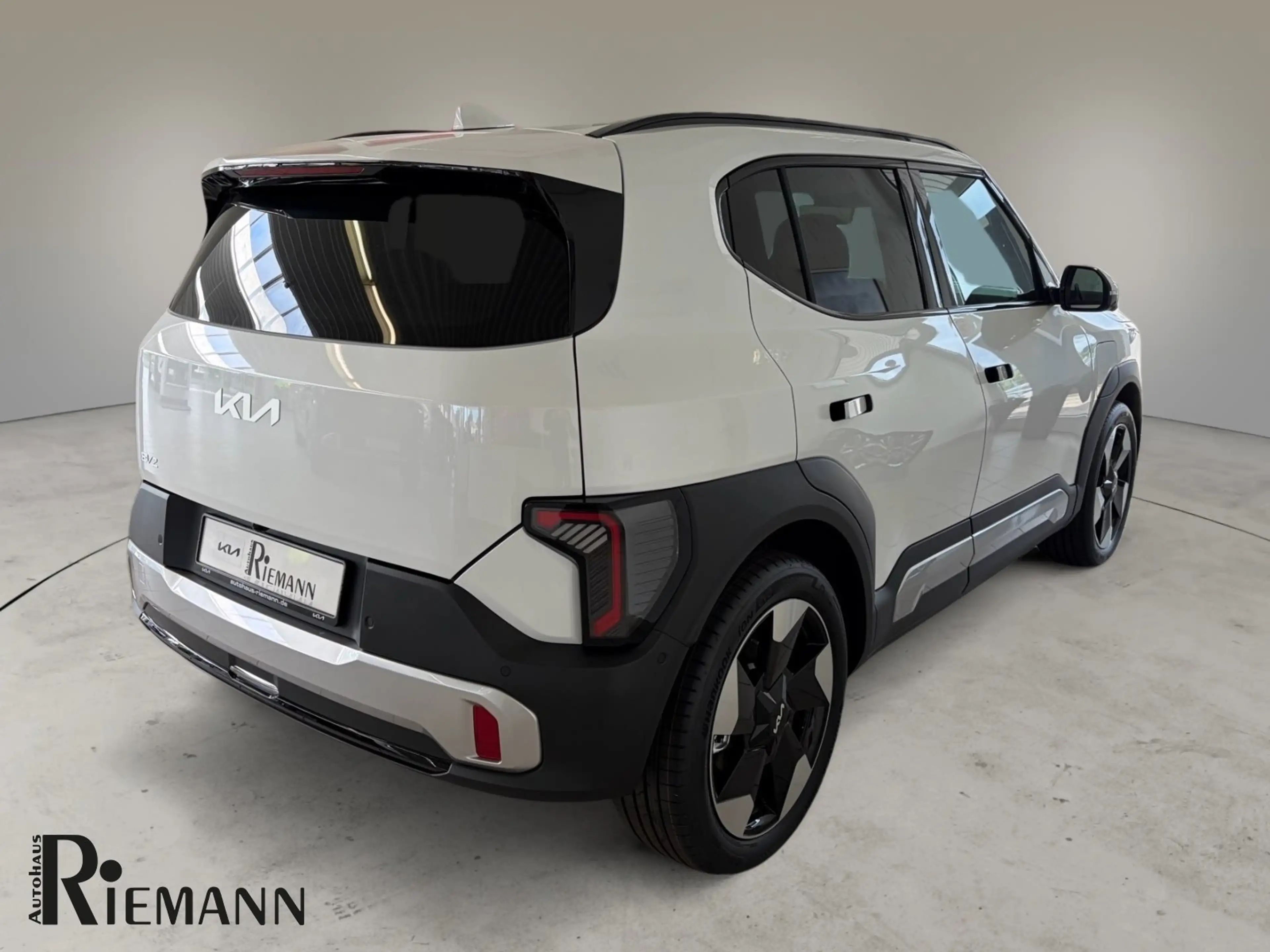 Kia EV2 42,2-kWh Earth + Winter-Connect-Paket — photo 2