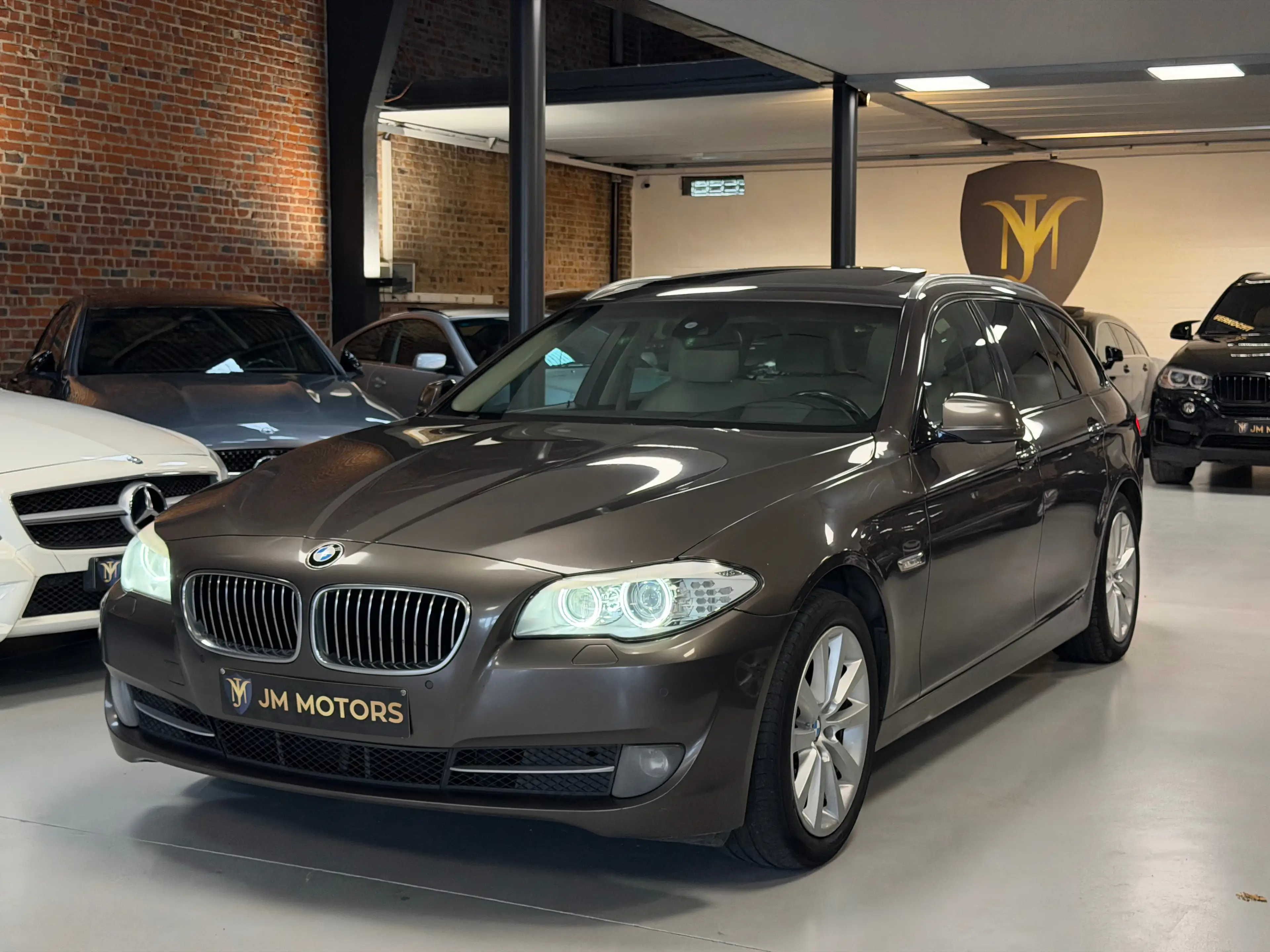 BMW 520 Da Touring | Xenon | Panodak | Trekhaak — photo 2