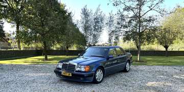 E Smetteloos mooi-volledige historie.