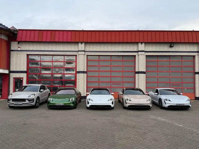 Porsche Taycan TAYCAN RHD RECHTSLENKER, PRODUCTION 2021