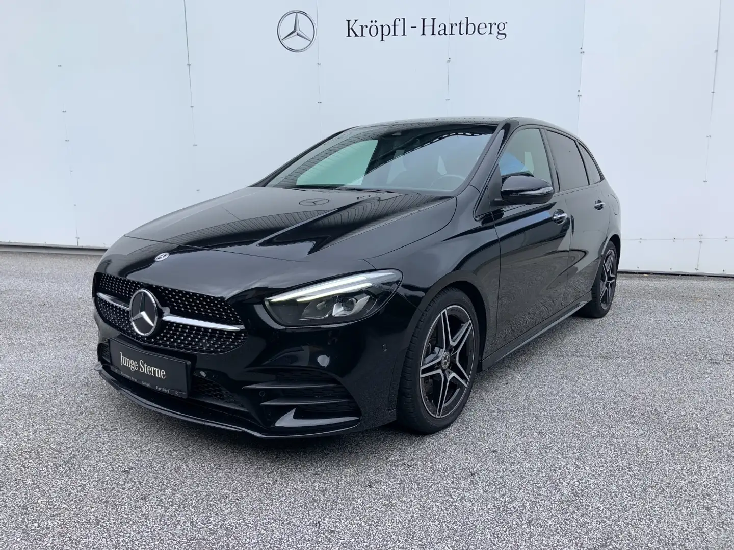 Mercedes-Benz B 220 d 4MATIC AMG Line Schwarz - 2