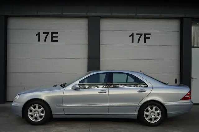 Mercedes-Benz S 320