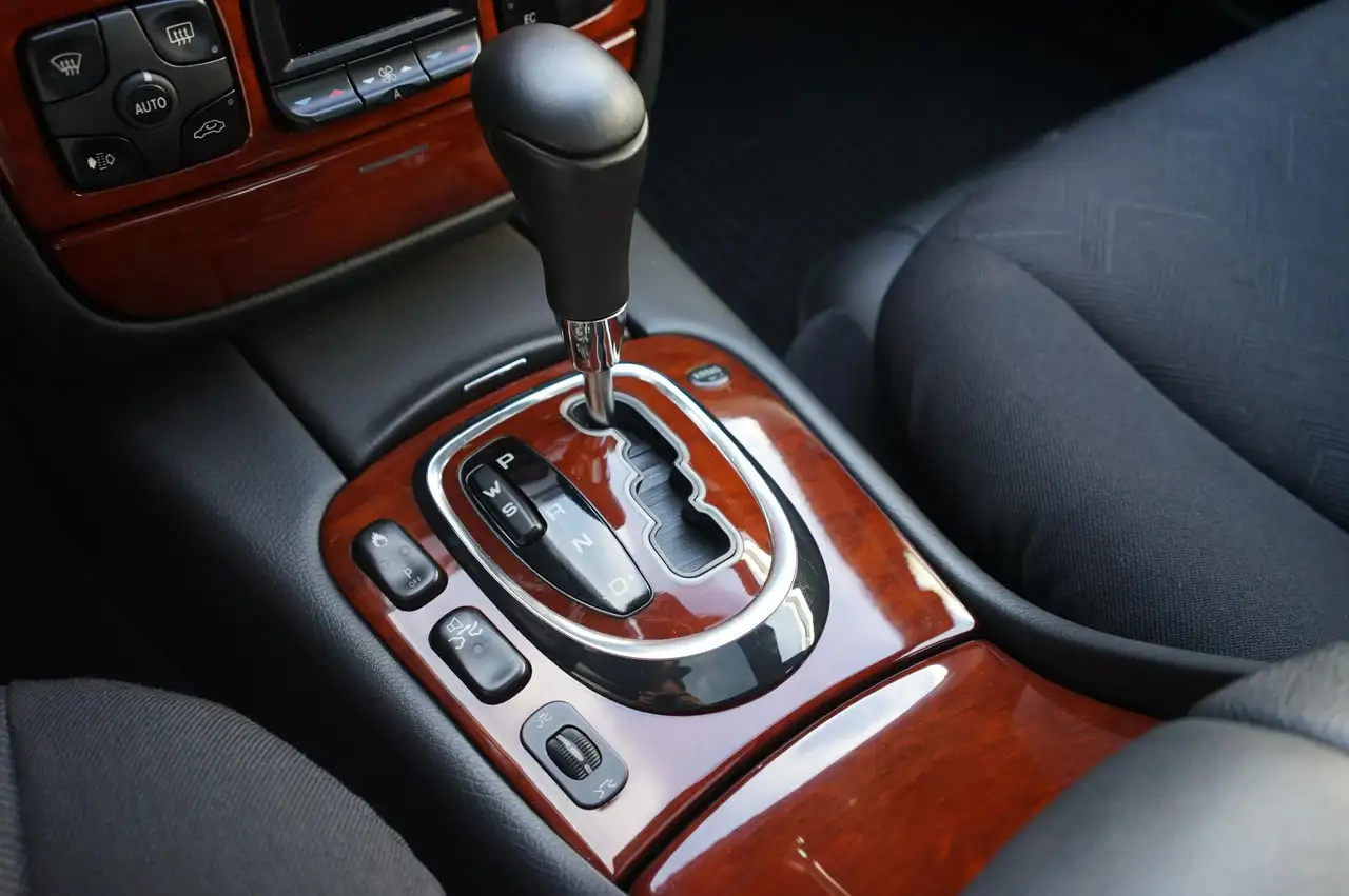 Mercedes-Benz S 320, foto 11
