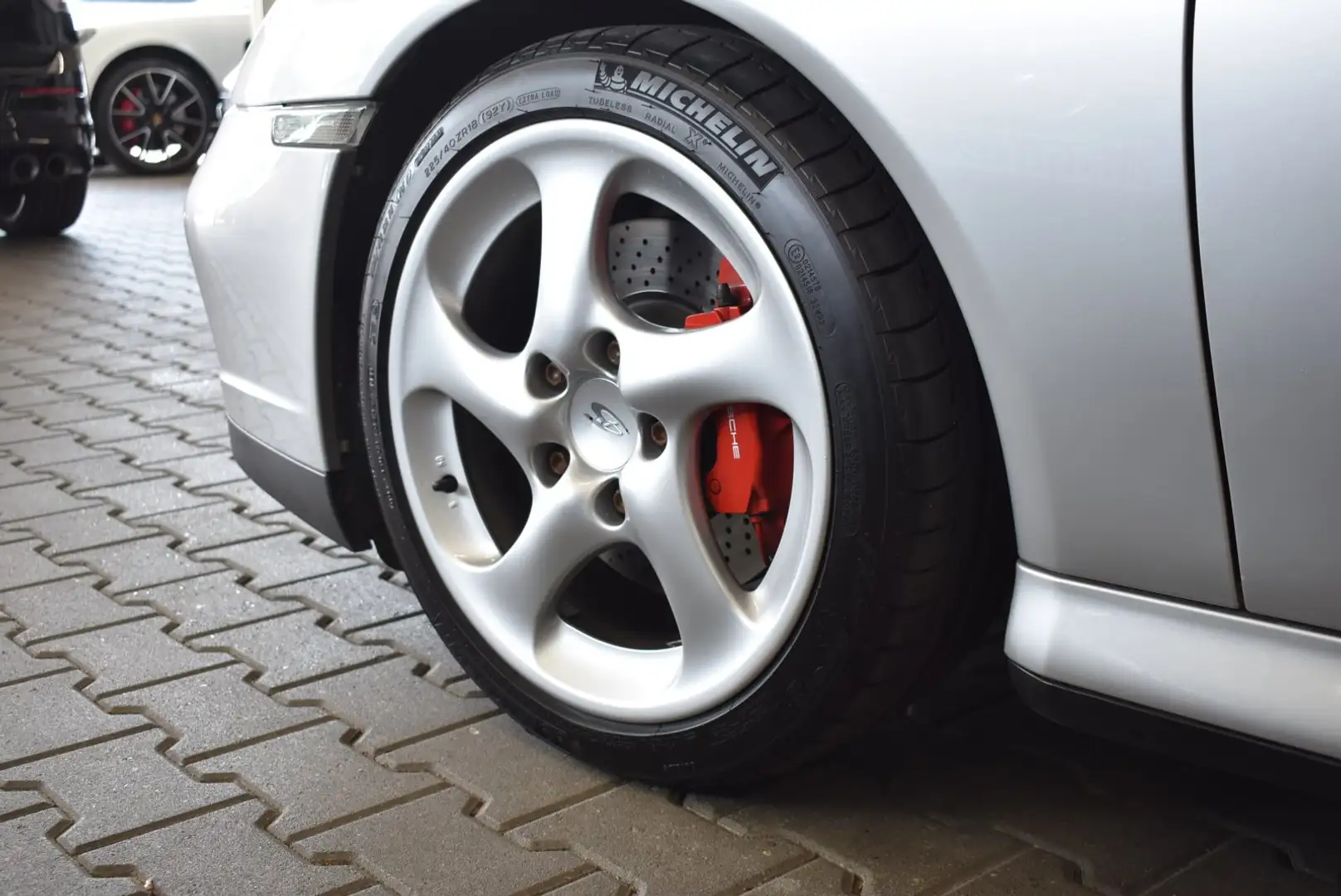 Porsche 996 911 Carrera 4 S SD Xenon BRD Argent - 2