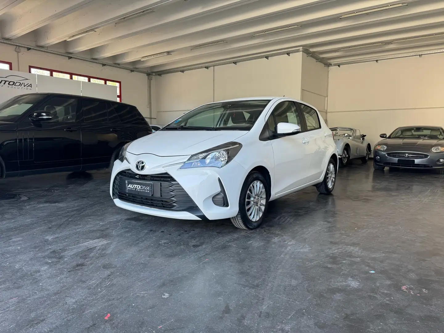 Toyota Yaris Yaris 5p 1.0 Cool #pronta#ok neopatentati# Bianco - 1