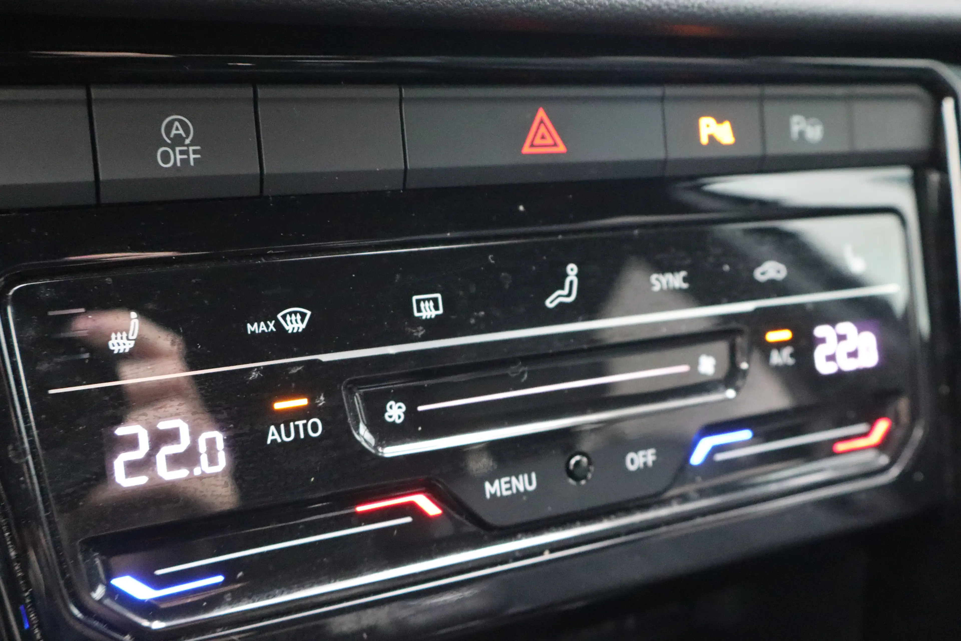Volkswagen T-Roc 1.0 TSI R-Line Business+ 110PK | Achteruitrijcamer — photo 11