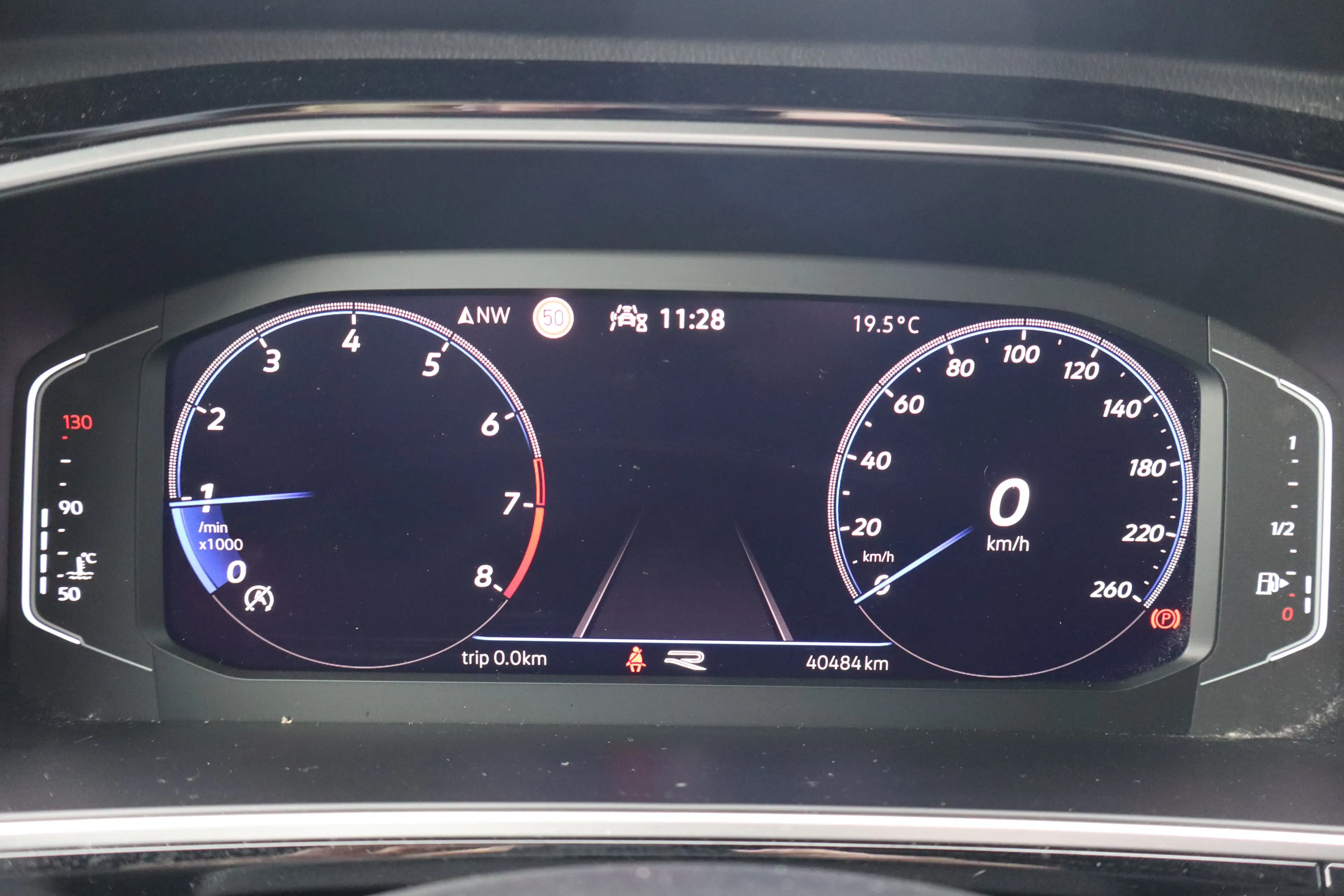 Volkswagen T-Roc 1.0 TSI R-Line Business+ 110PK | Achteruitrijcamer — photo 6