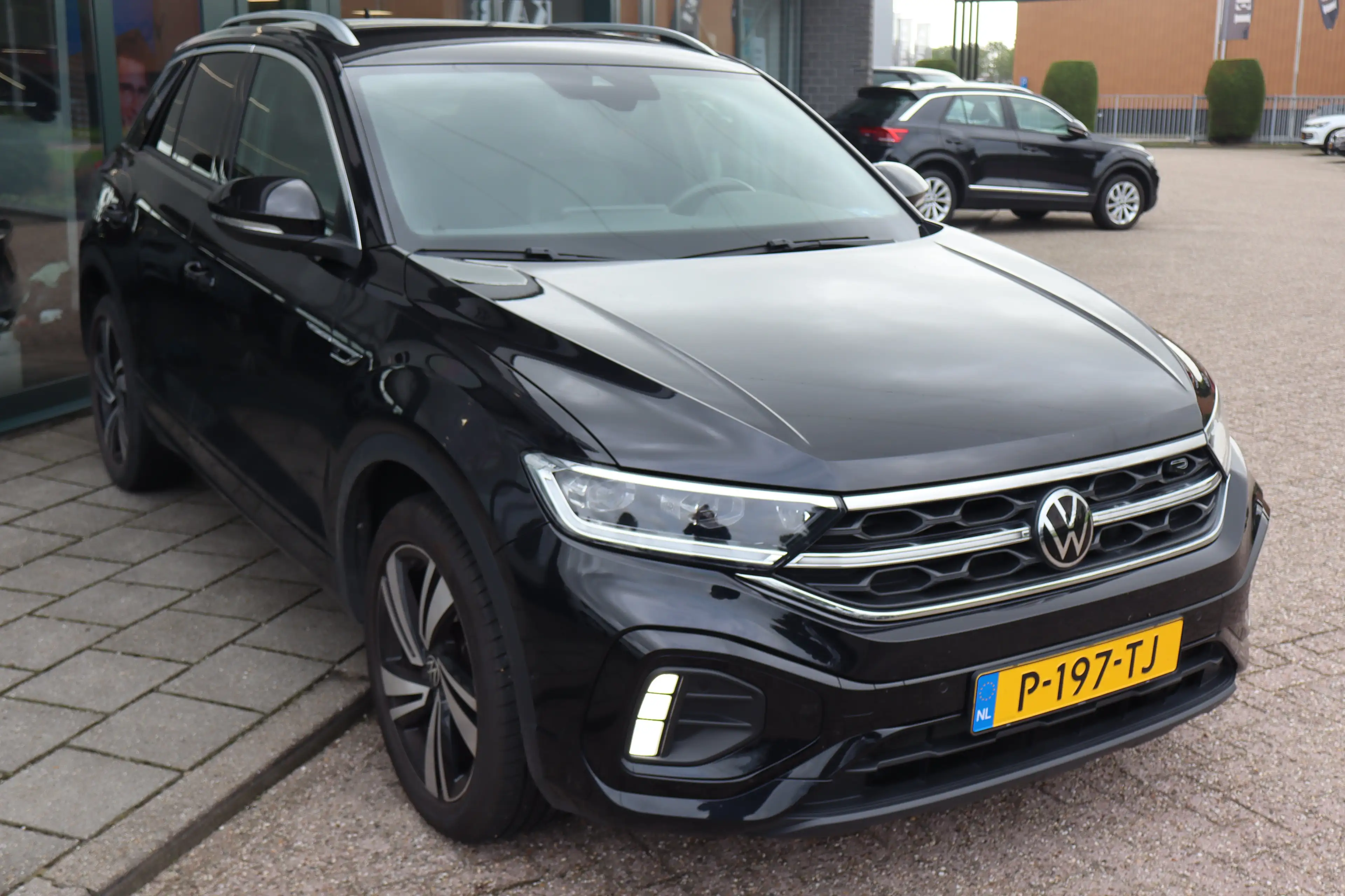 Volkswagen T-Roc 1.0 TSI R-Line Business+ 110PK | Achteruitrijcamer — photo 3