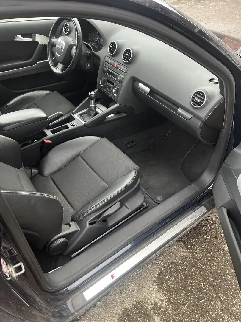 Audi A3 2.0 tdi Attraction - 2
