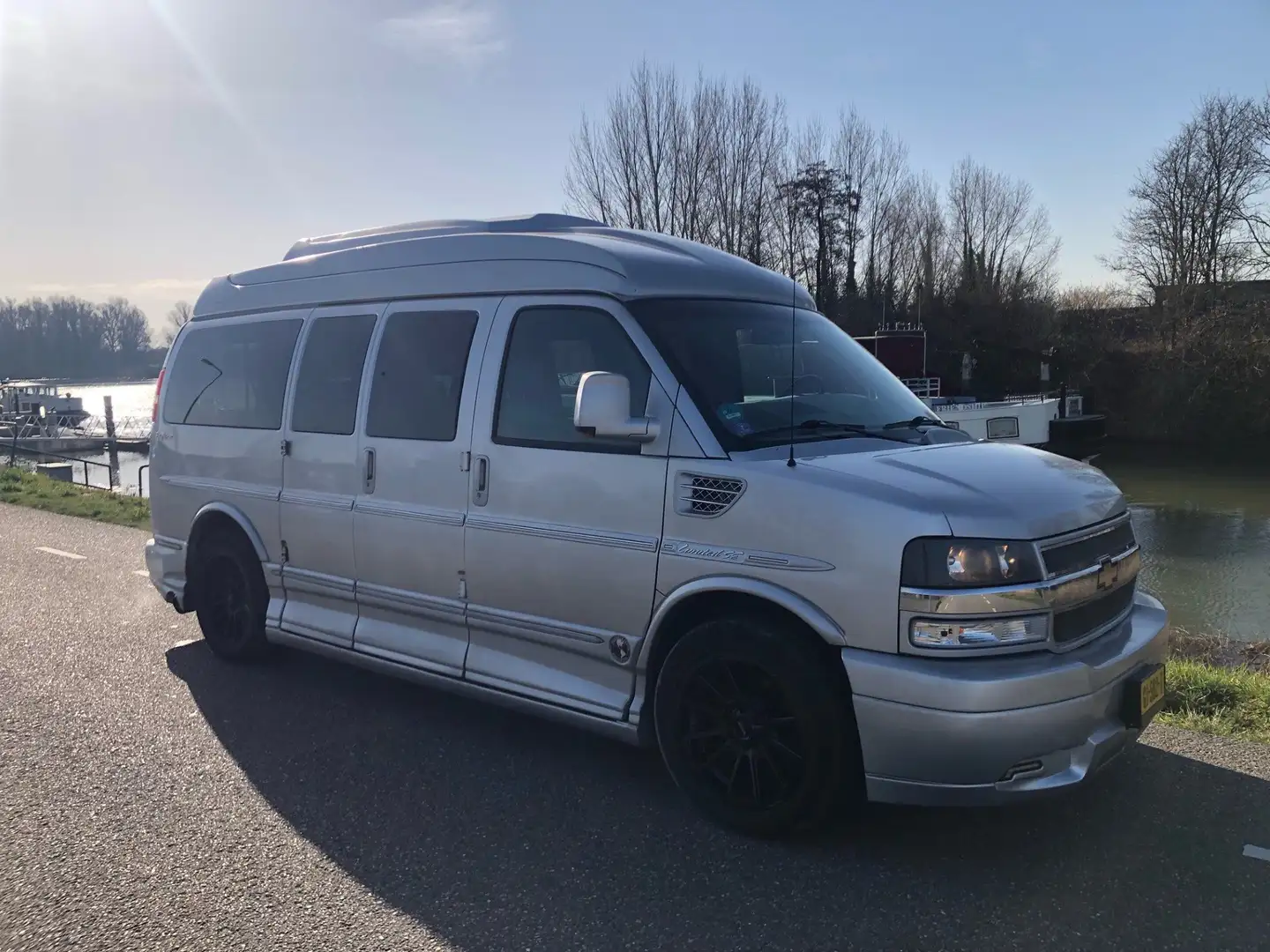 Chevrolet Express EXPLORER Argintiu - 2