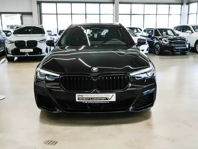 BMW 5 Series view 3