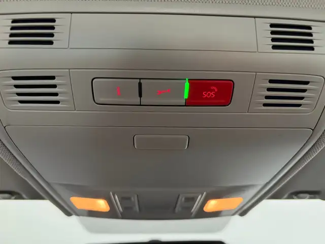 Volkswagen Polo view 2