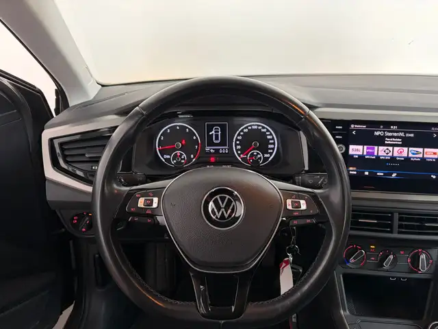 Volkswagen Polo view 11