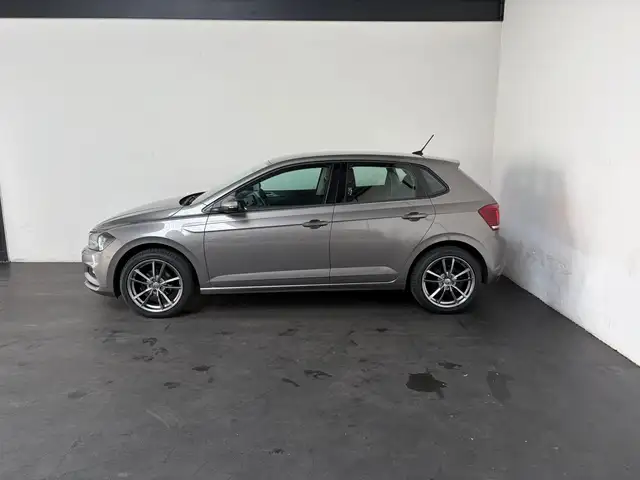 Volkswagen Polo view 21
