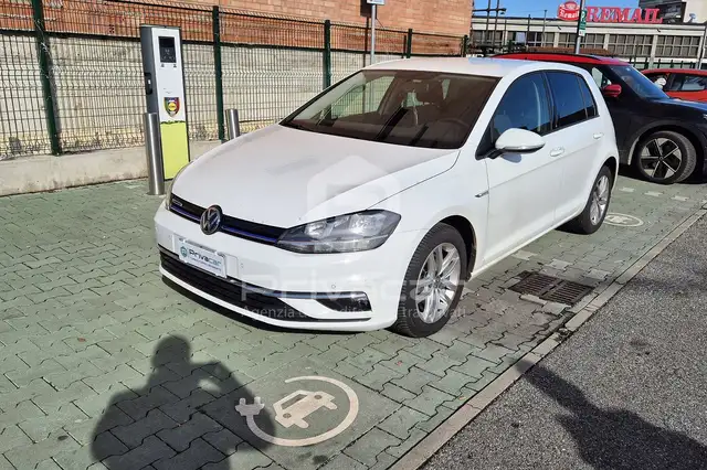 Volkswagen Golf Golf 1.4 TGI 5p. Business BlueMotion