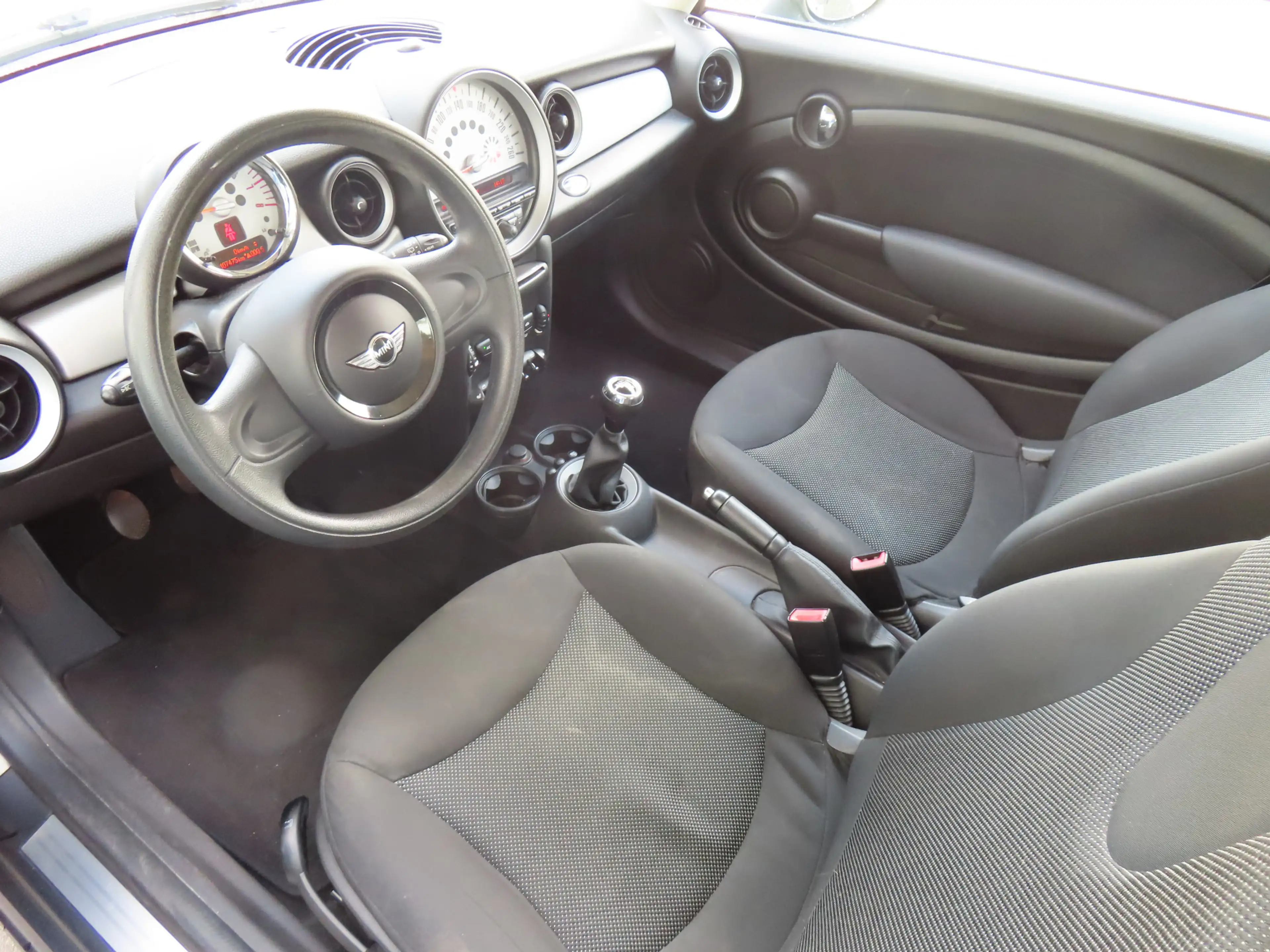 MINI One Mini 1.6 Business Line*Airco* — photo 5