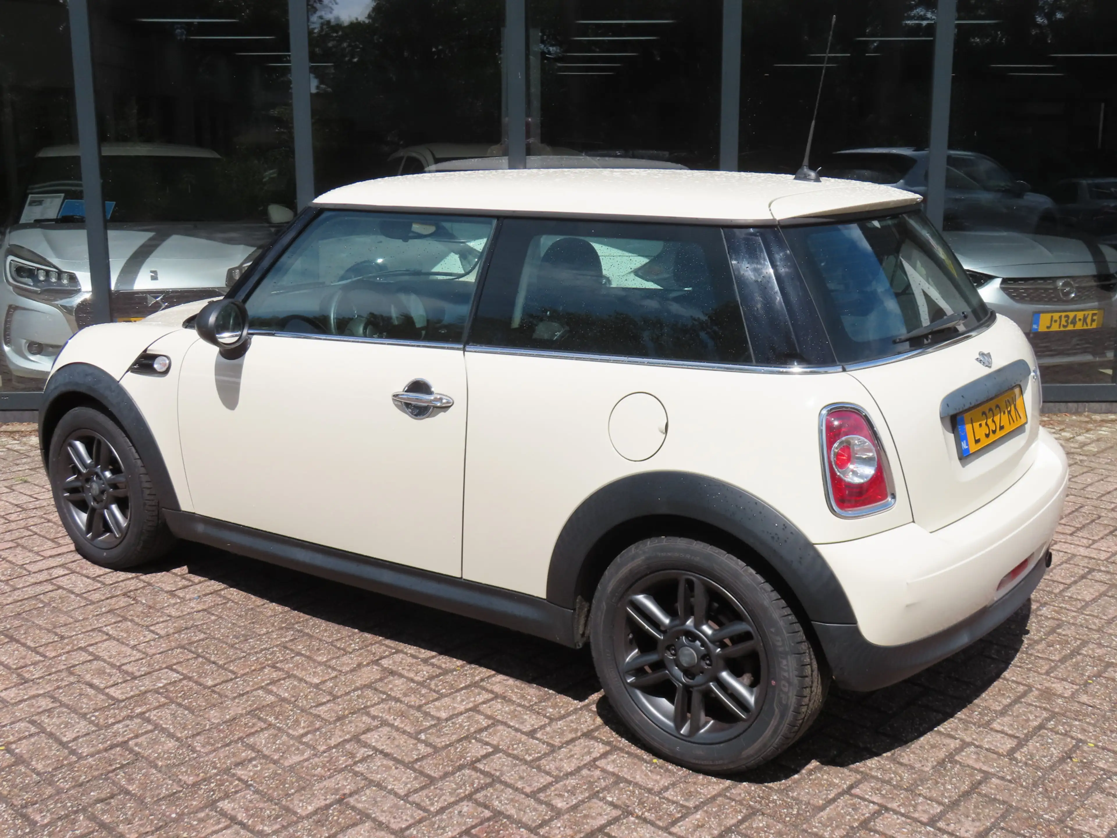 MINI One Mini 1.6 Business Line*Airco* — photo 8
