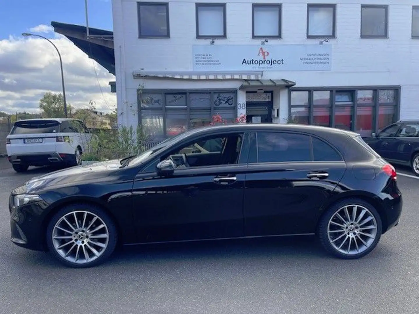 Mercedes-Benz A 200 AT, Navi, Stzhzg, Blueth, etc. Schwarz - 2