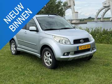 1.5-16v Exclusive 4x4!  Automaat Airco