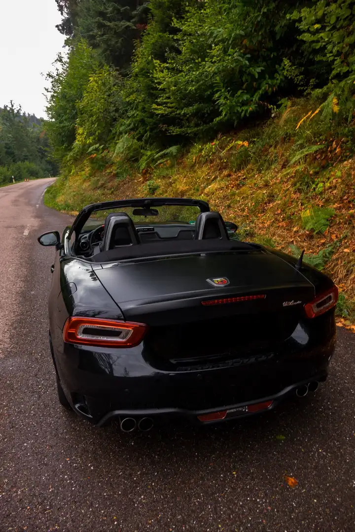 Abarth 124 Spider Black - 2