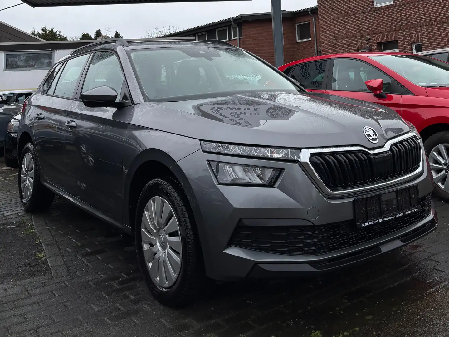 Skoda Kamiq Active Grau - 1