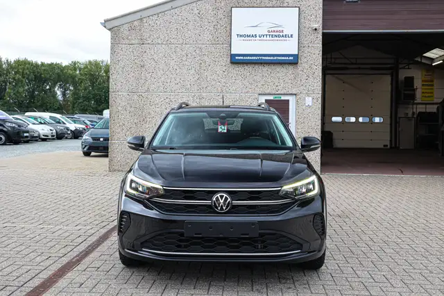 Volkswagen Taigo view 2