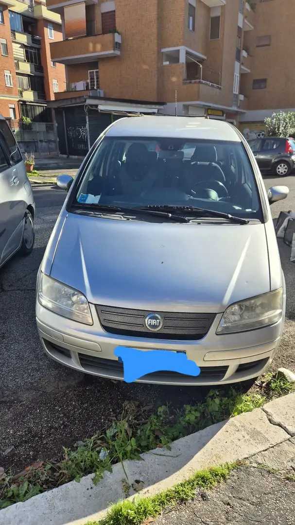 Fiat Idea 1.4 16v Black Motion - 1