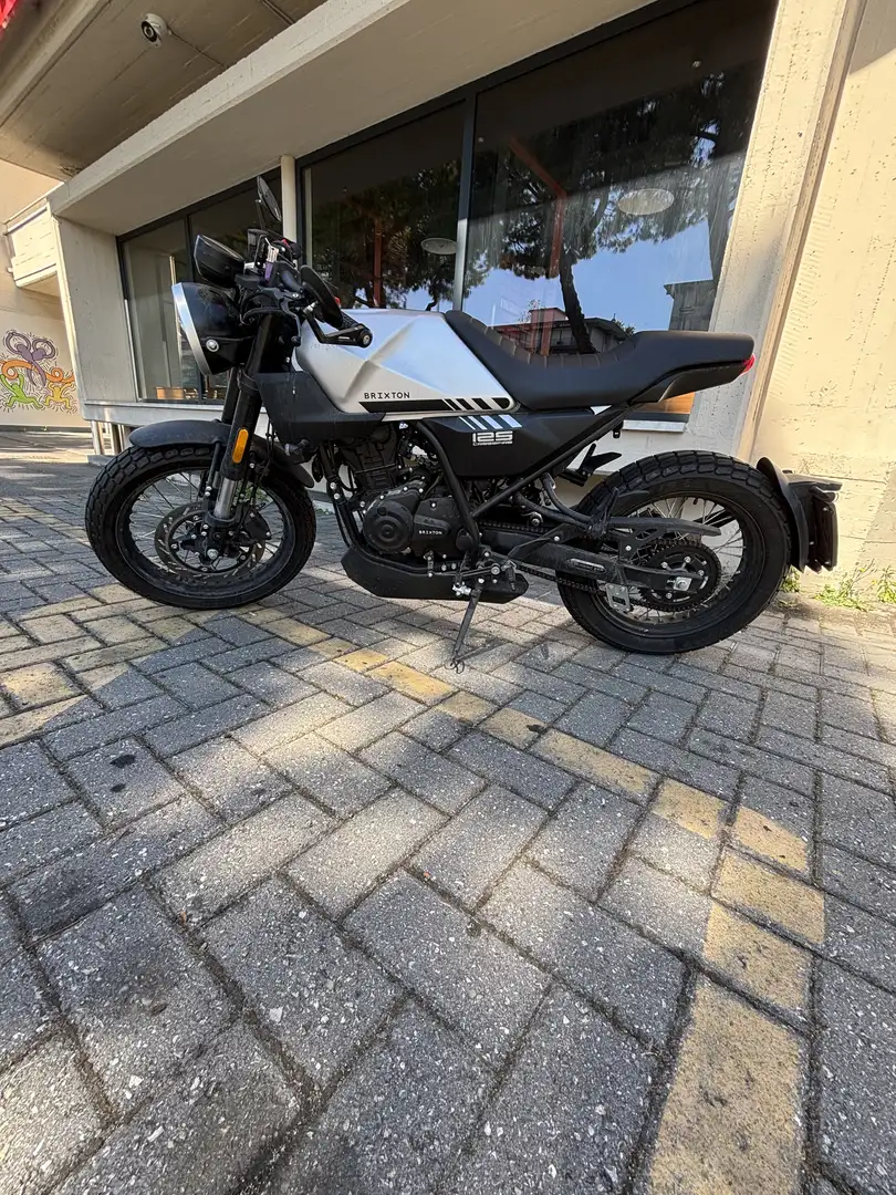 Brixton Crossfire 125 - 1