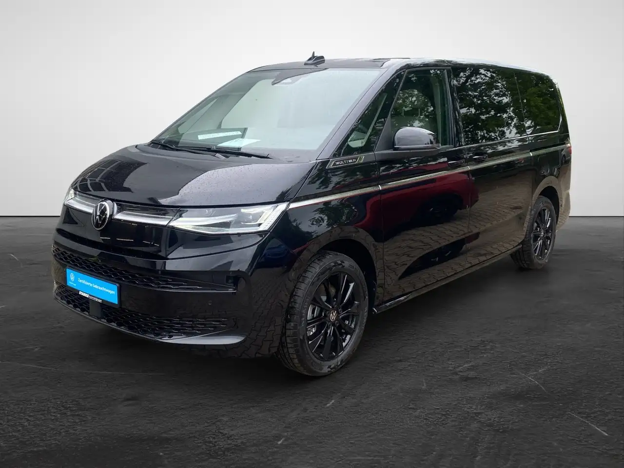 Volkswagen T7 Multivan 2.0 TDI DSG Style lang 2