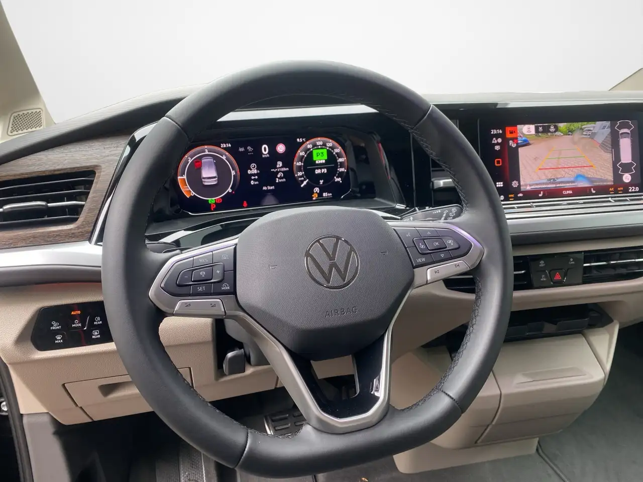 Volkswagen T7 Multivan 2.0 TDI DSG Style lang 9