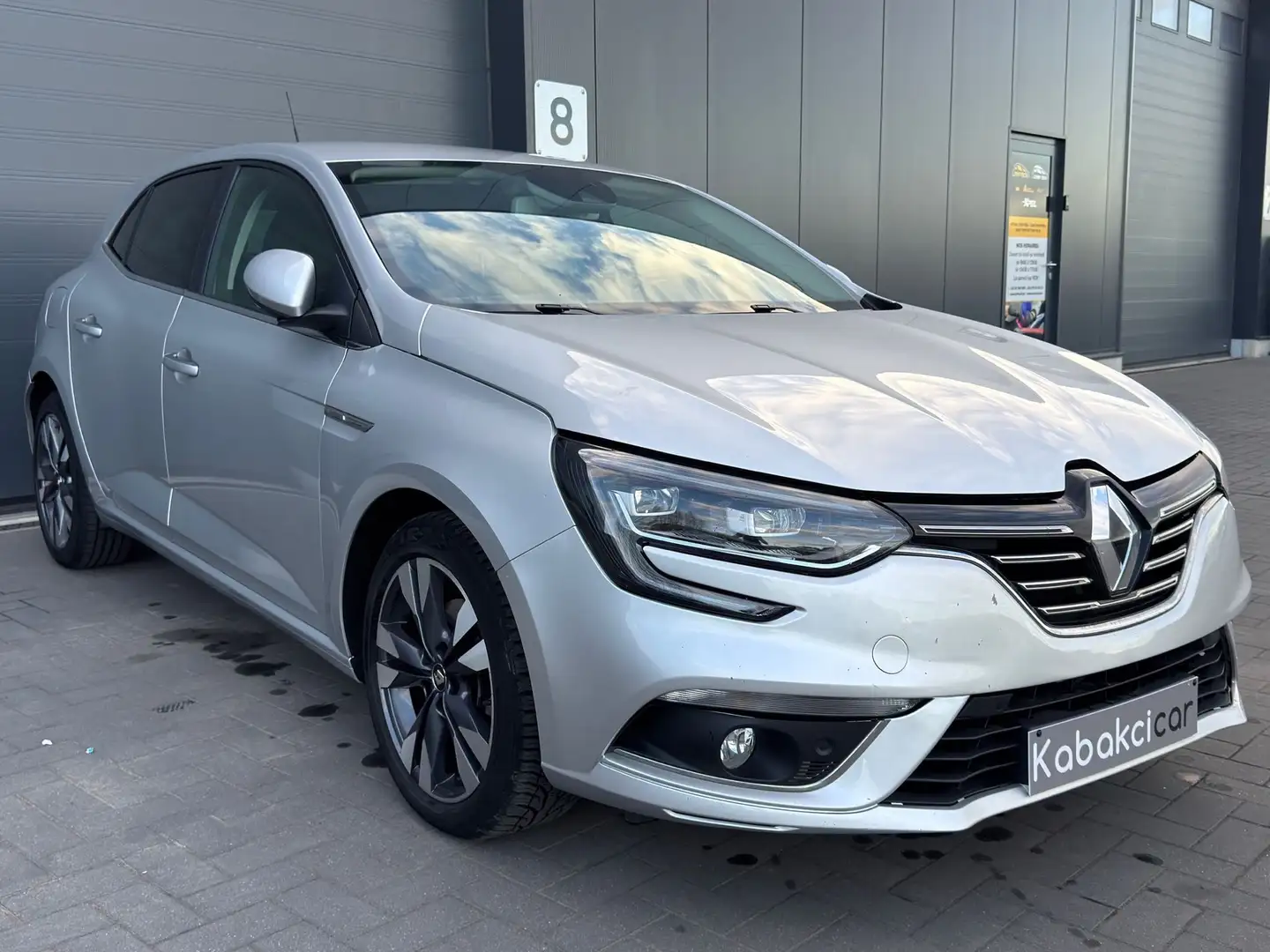 Renault Megane 1.3 INTENS-AUTO/GPS/CAMERA/PDC AR/LED/GARANTIE 1AN Grijs - 1