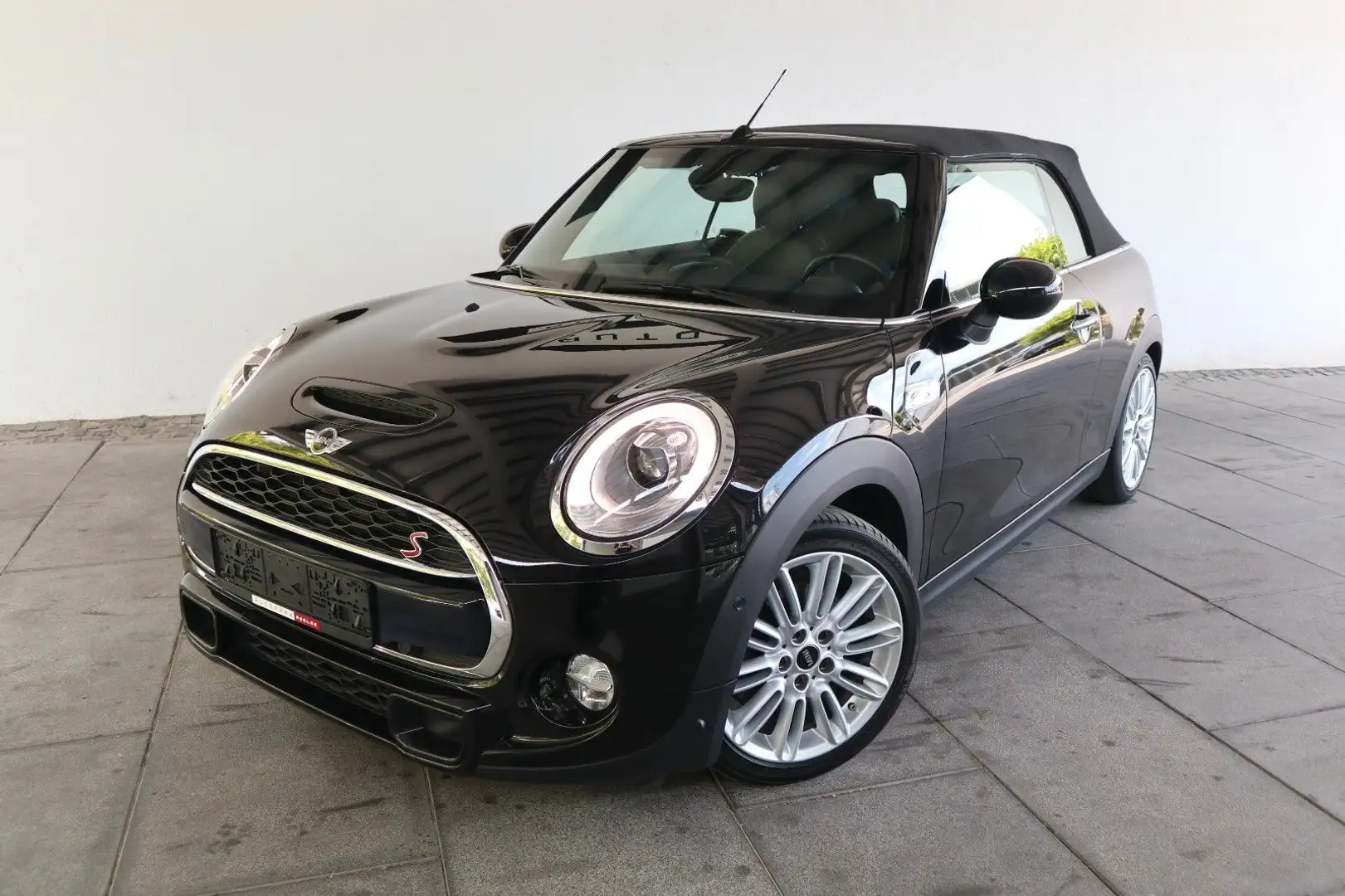 MINI Cooper S Cabrio Aut.*Leder*Rückfahrkamera*LED Black - 1