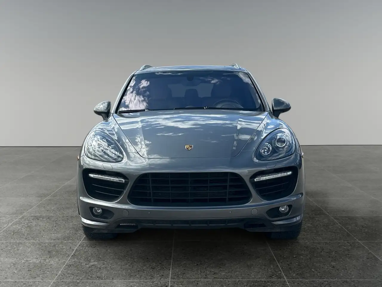 Porsche Cayenne снимка Porsche Cayenne