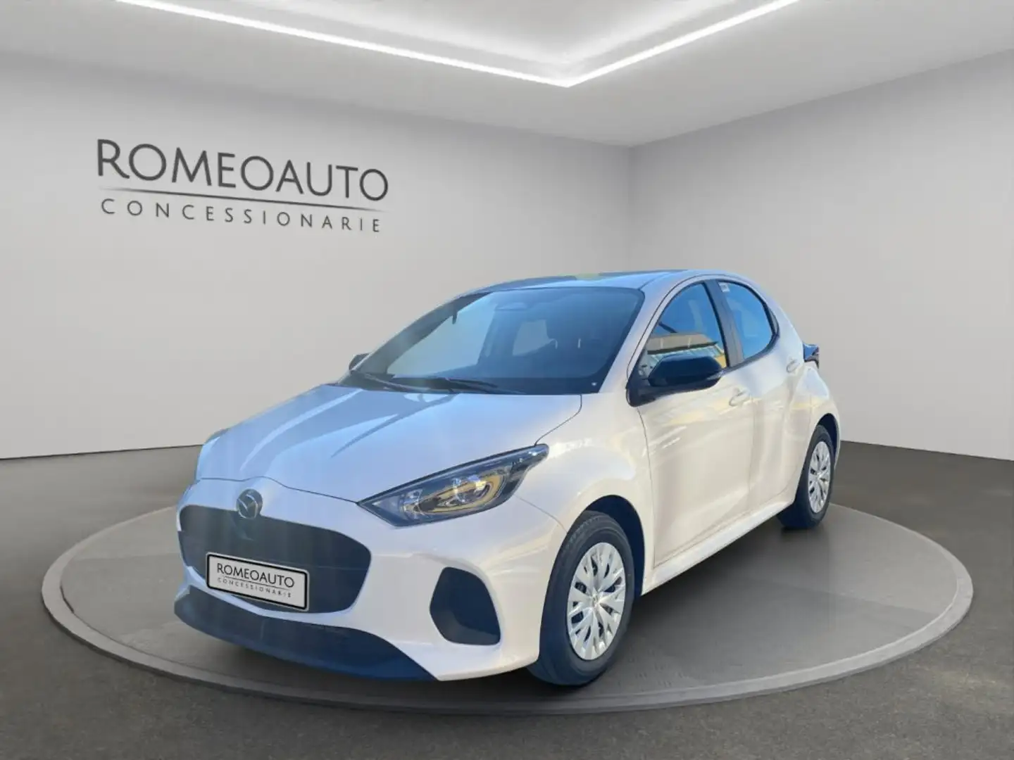 Mazda 2 1.5 vvt Full HYBRID Prime Line e-cvt Bílá - 2