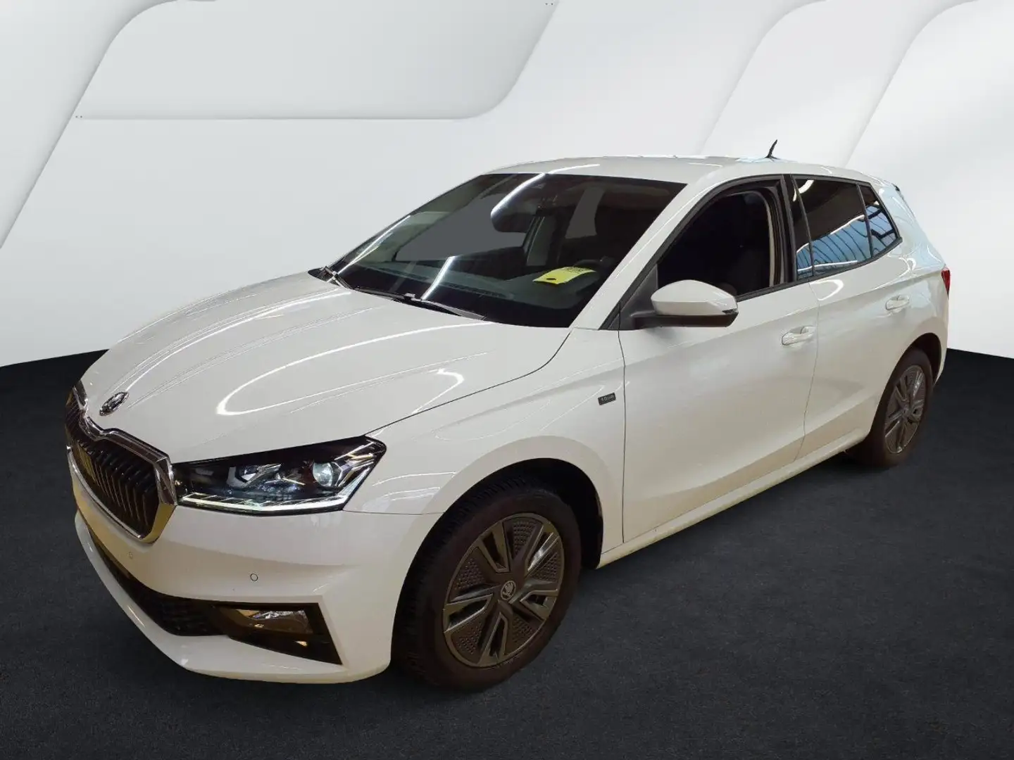 Skoda Fabia Tour 1.0 TSI / SmartLink, SHZ, LED, RFK Weiß - 2