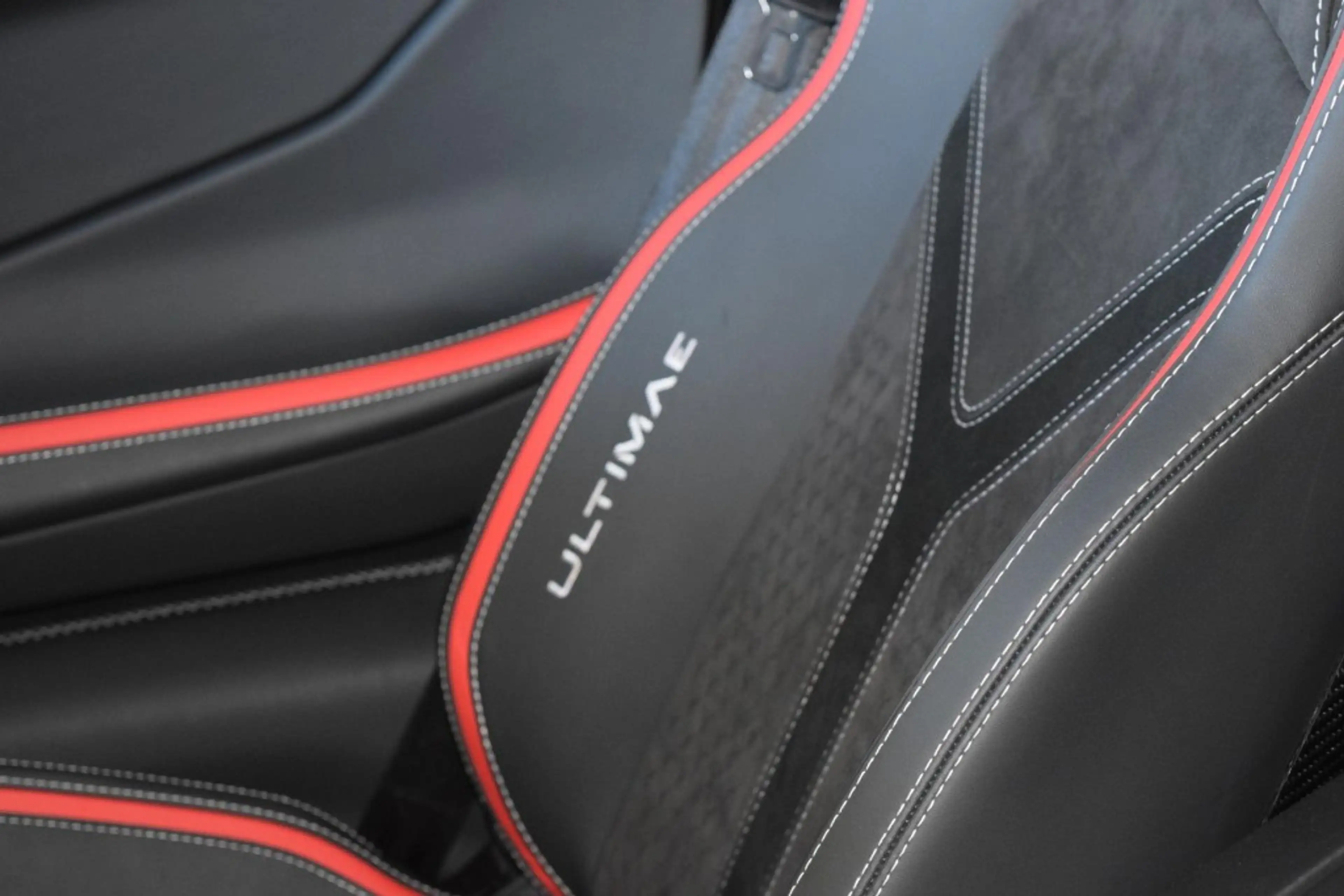 Lamborghini Aventador LP780-4 Ultimae Sensonum® CarbonPaket — photo 8