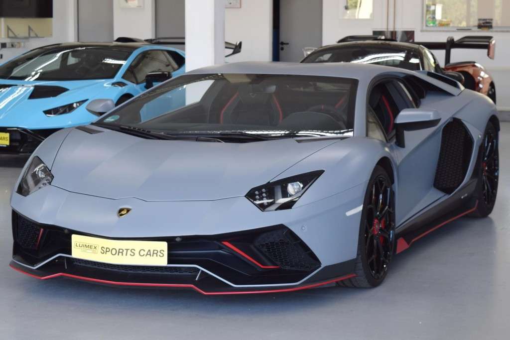 Lamborghini Aventador