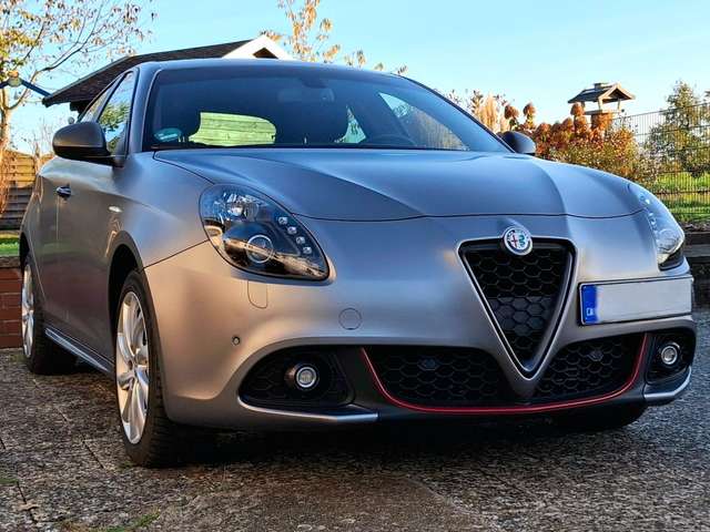 Imagine Alfa Romeo Giulietta Giulietta 2.0 JTDM 16V Veloce