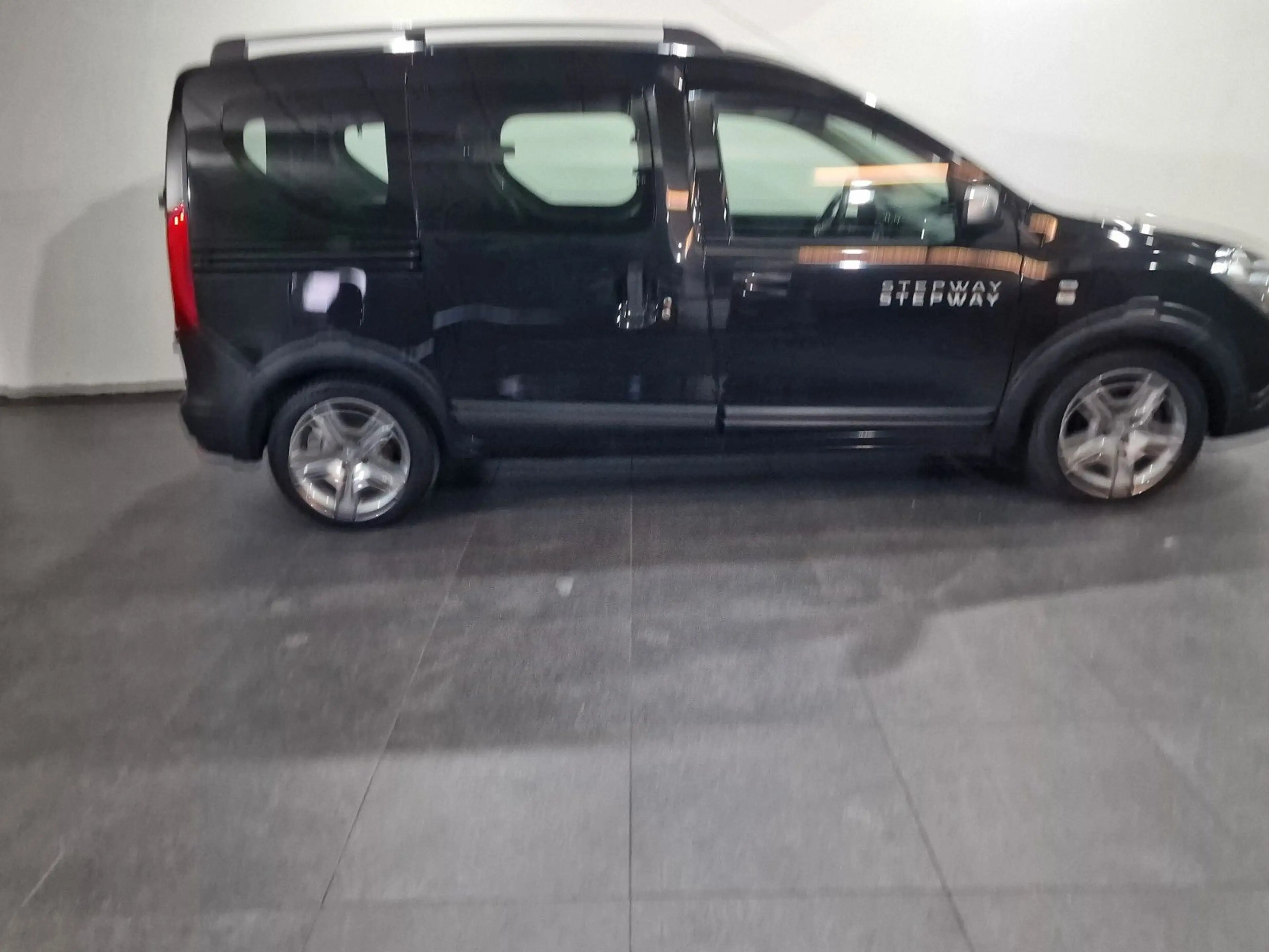 Dacia Dokker Stepway — photo 6