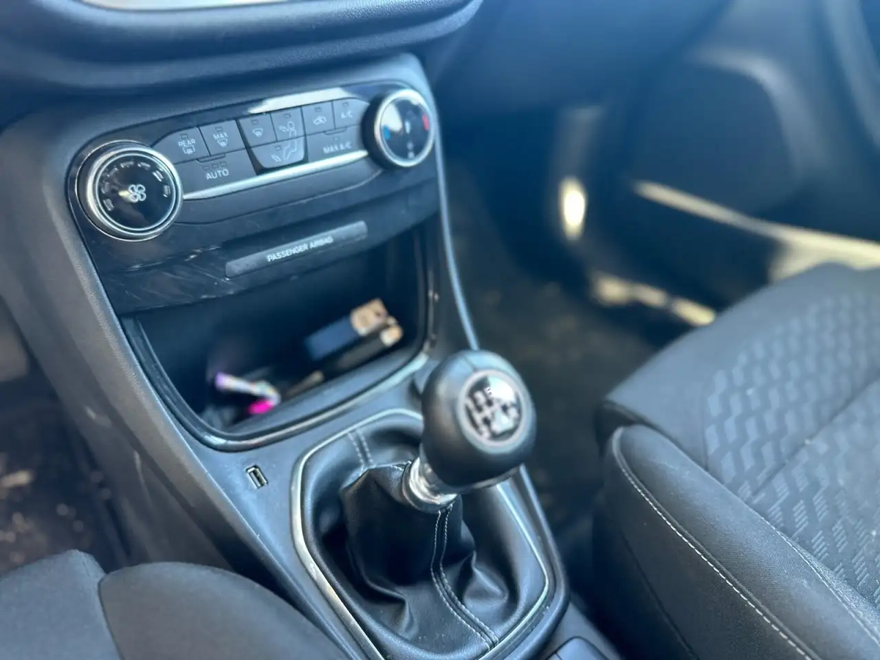 Ford Puma 1.0 EcoBoost Hybrid Titanium, миниатюра 17