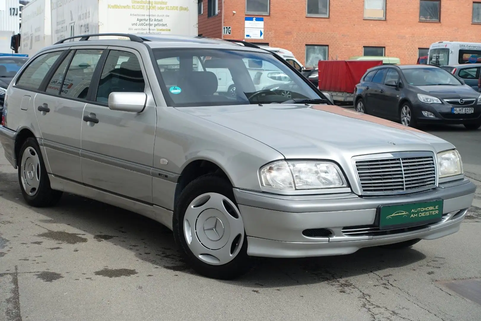 Mercedes-Benz C 240 T*AUTOMATIK*GSD*TEMPOMAT*ROSTFREI*TÜVNEU** Plateado - 1