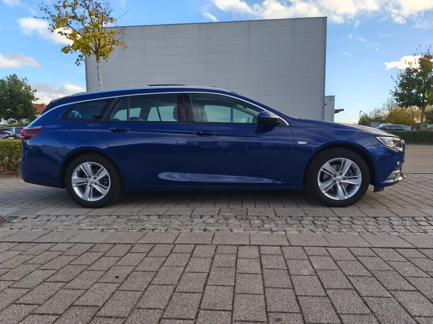 Opel Insignia Insignia Sports Tourer 1.5 140 PS Innovation/SD Blau - 2