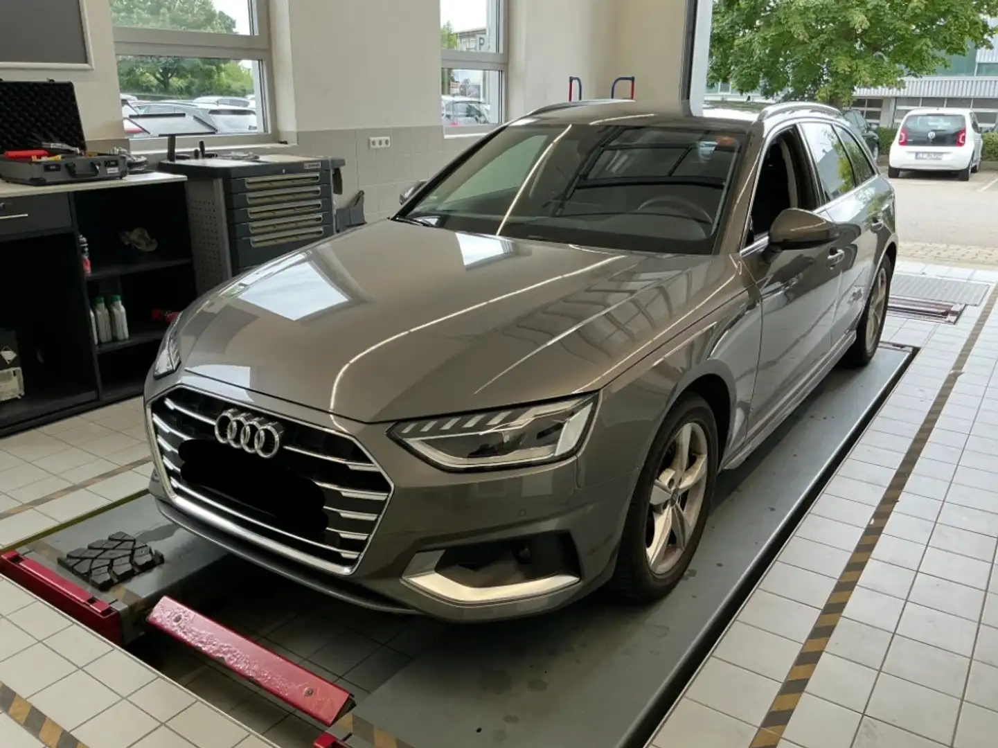Audi A4 Avant 40 TFSI advanced *LED*PDC*NAVI*SITZH* Gris - 2