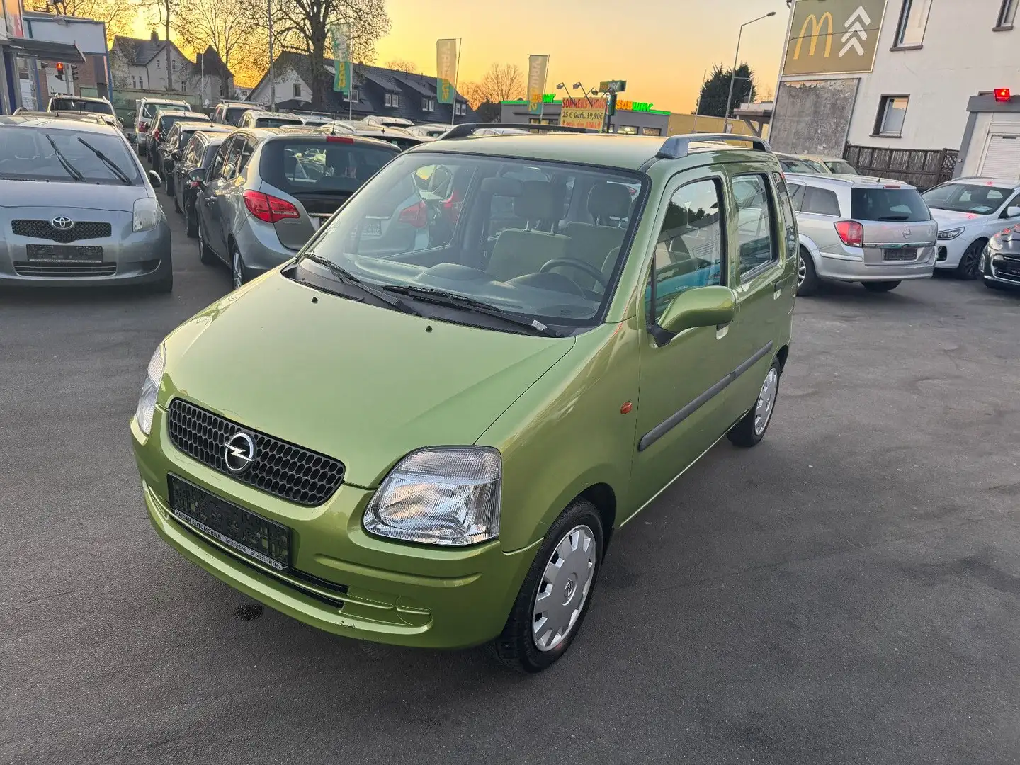 Opel Agila 1.0 12V Comfort* 102000 Km* Tüv Neu * Зелёный - 1