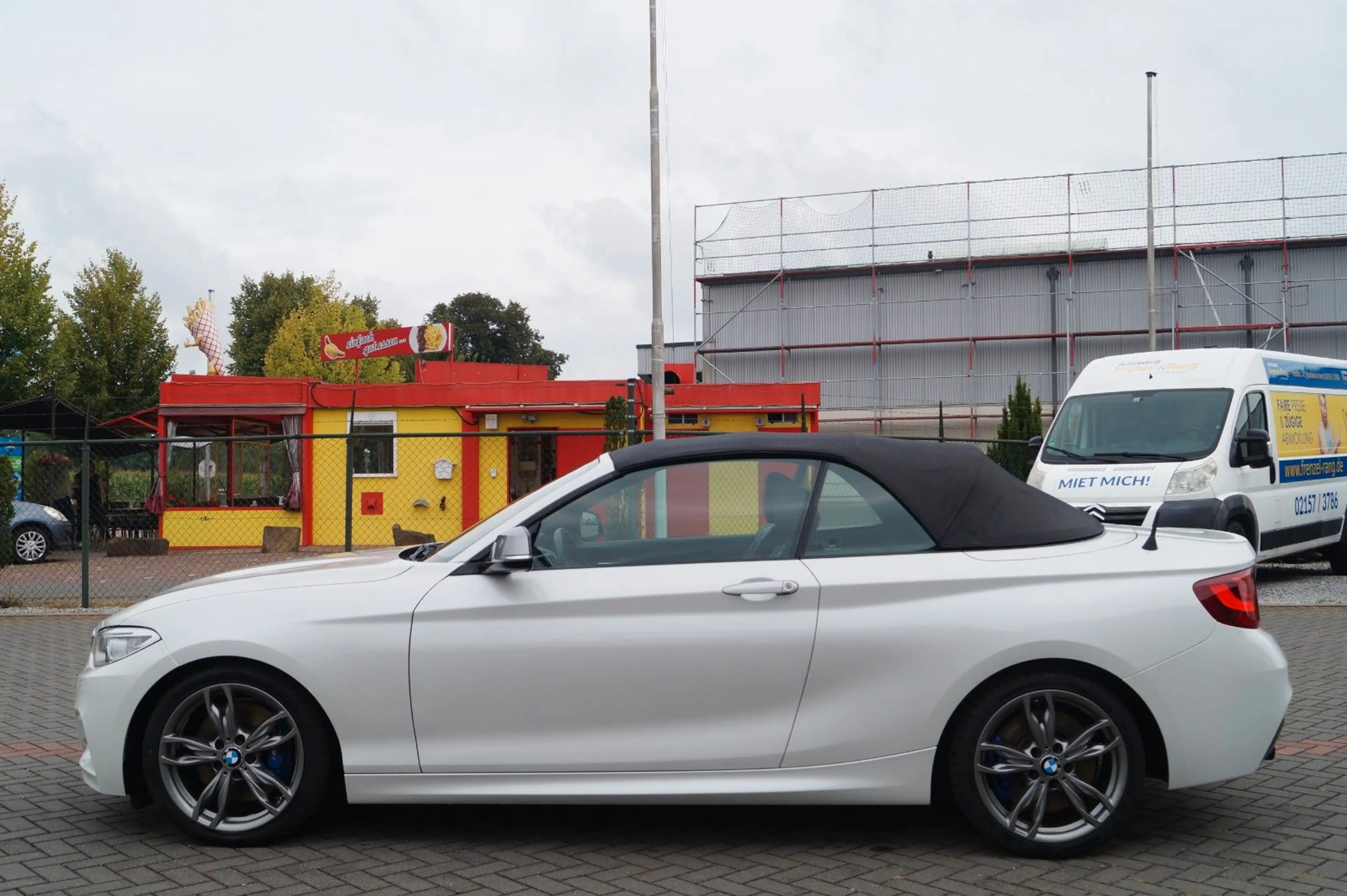 BMW 235 i Cabrio *Navi*Xenon*SHZ*Tempomat*PDC*Klima — photo 5