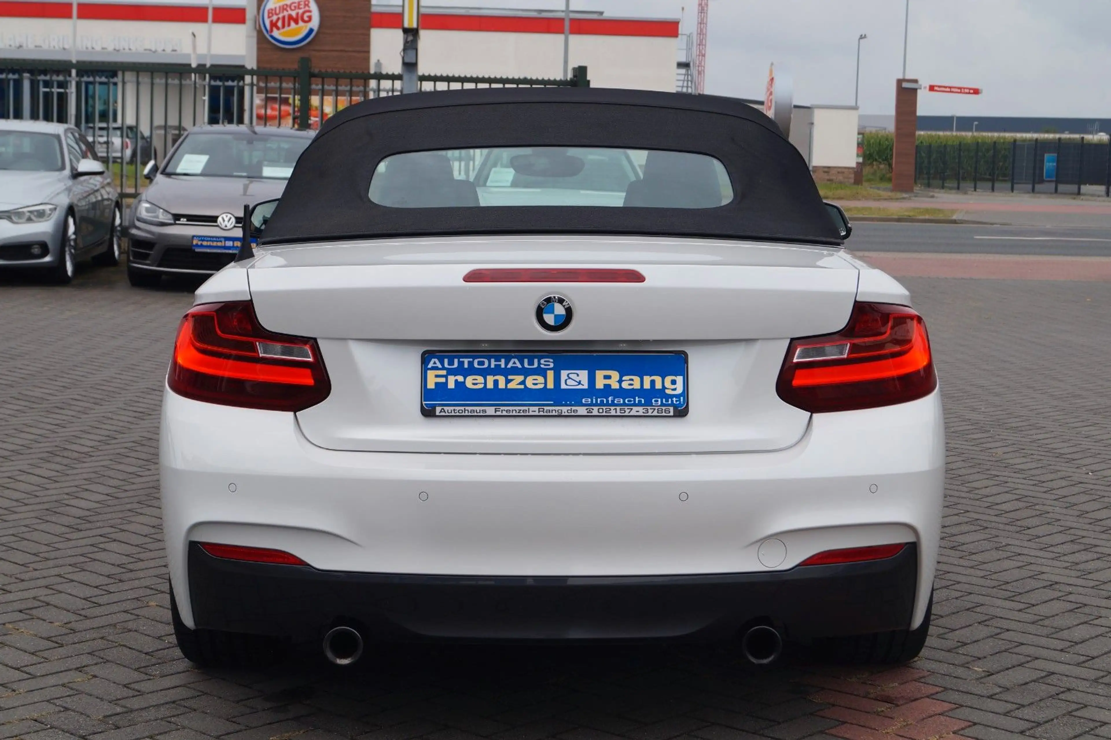 BMW 235 i Cabrio *Navi*Xenon*SHZ*Tempomat*PDC*Klima — photo 4