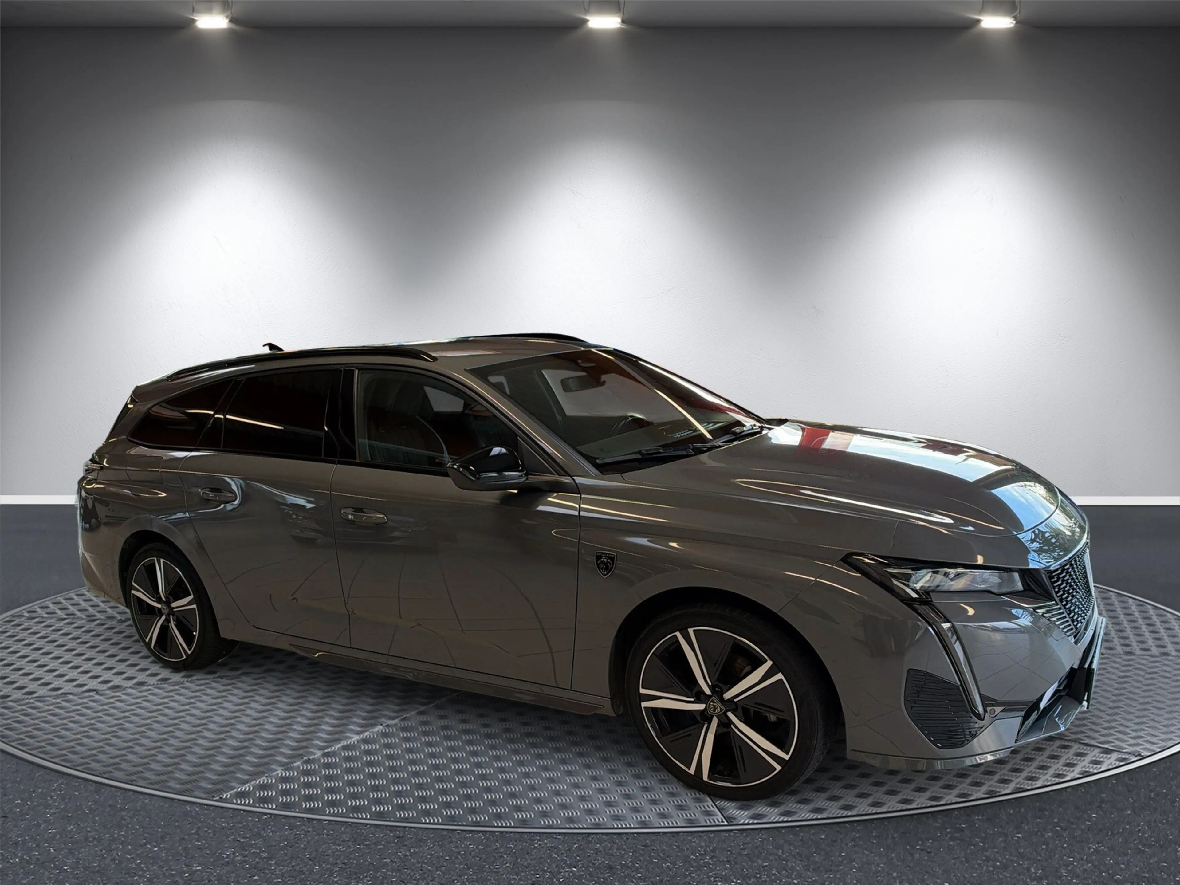 Peugeot 308 GT — photo 6
