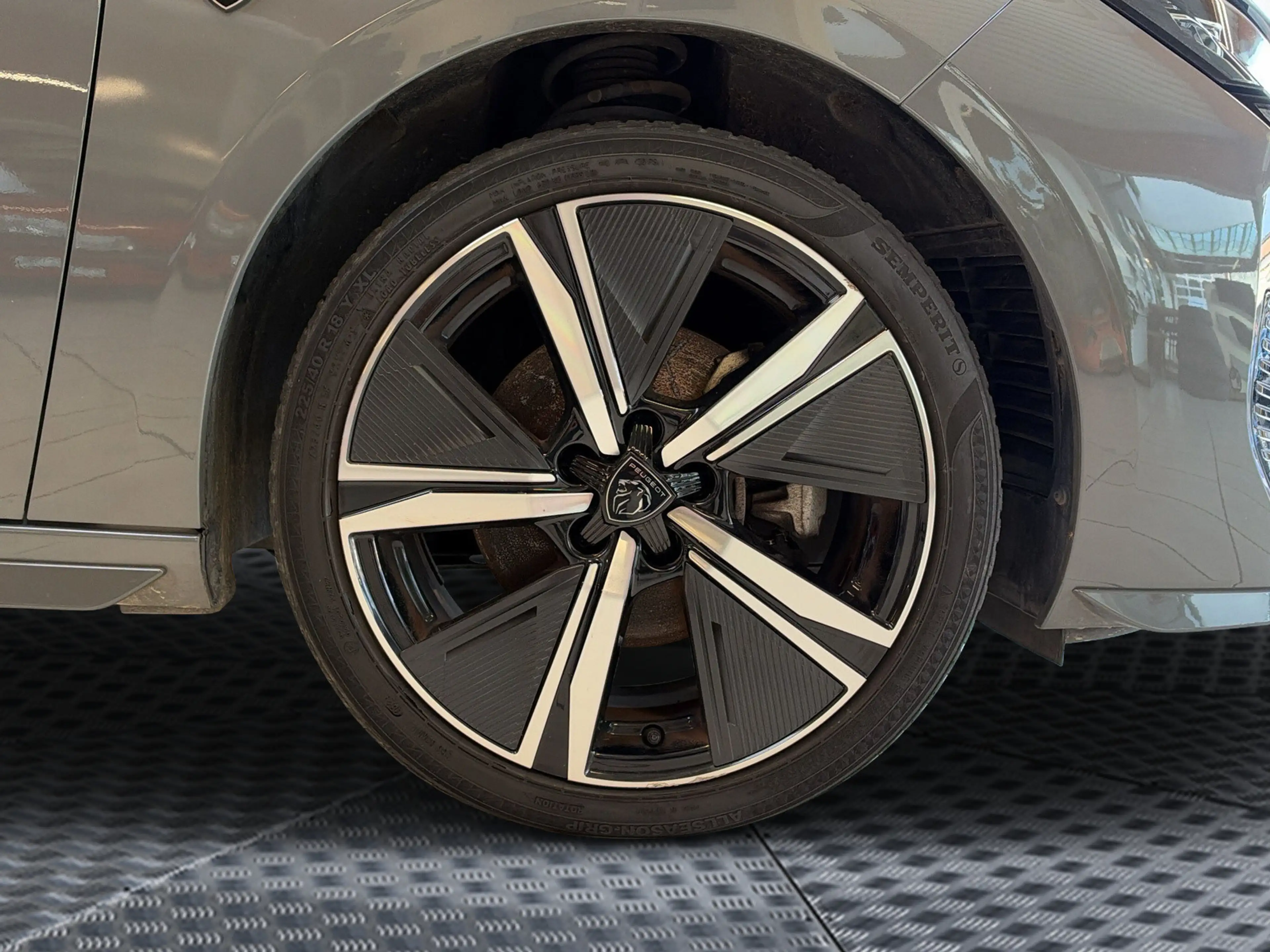 Peugeot 308 GT — photo 8
